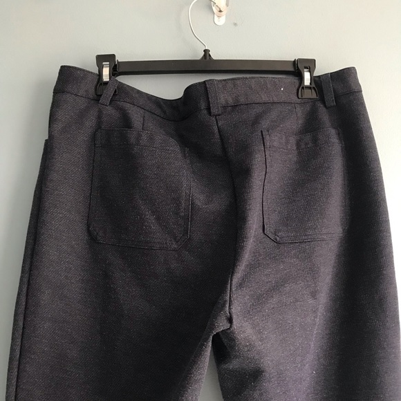 Andrew Marc Ponte Pant. Size 14 - Picture 4 of 5